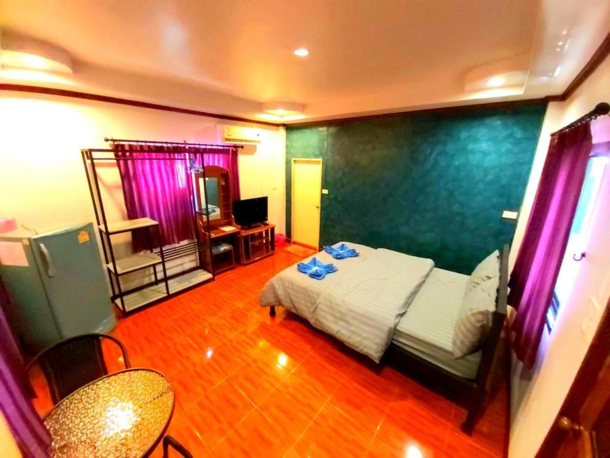 Wilailak Bungalow @ Koh Srichang Szicsang-sziget Kültér fotó