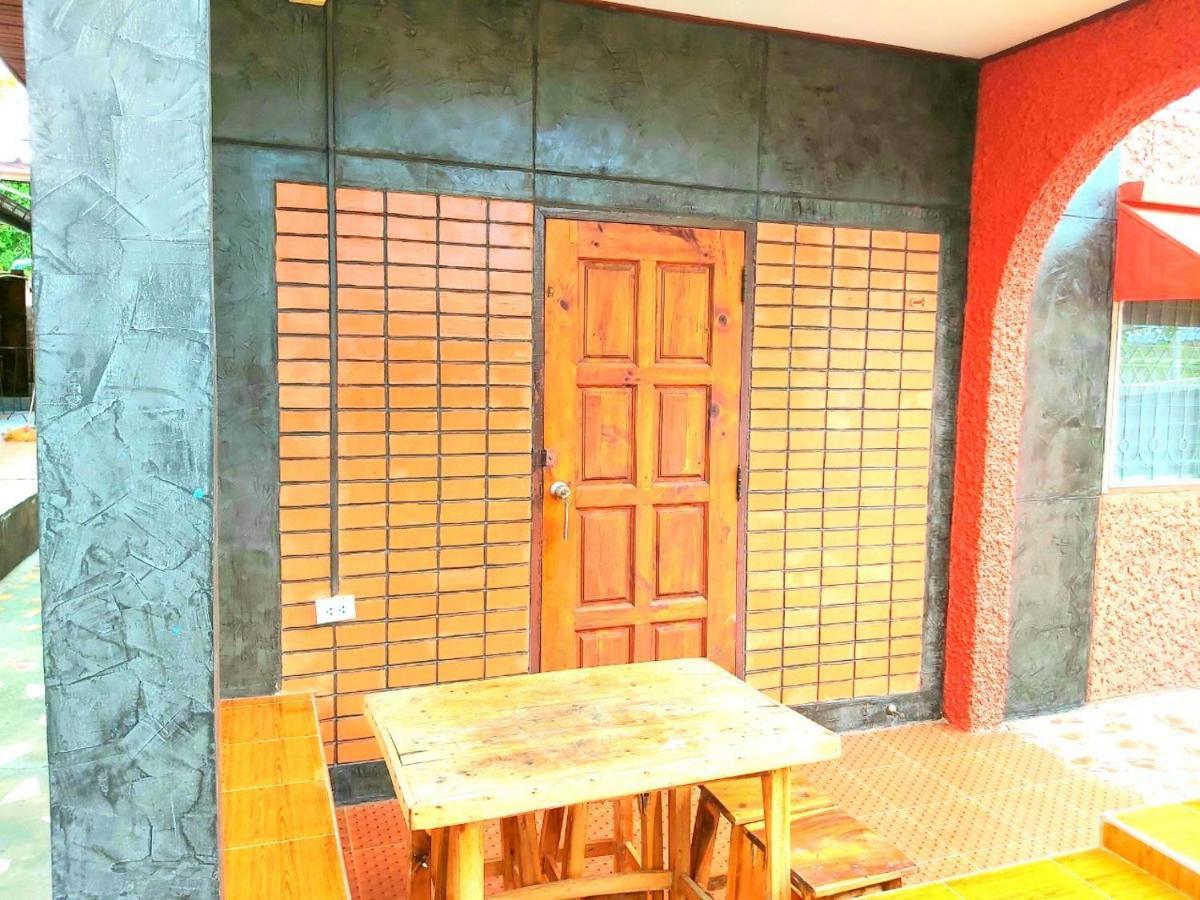 Wilailak Bungalow @ Koh Srichang Szicsang-sziget Kültér fotó