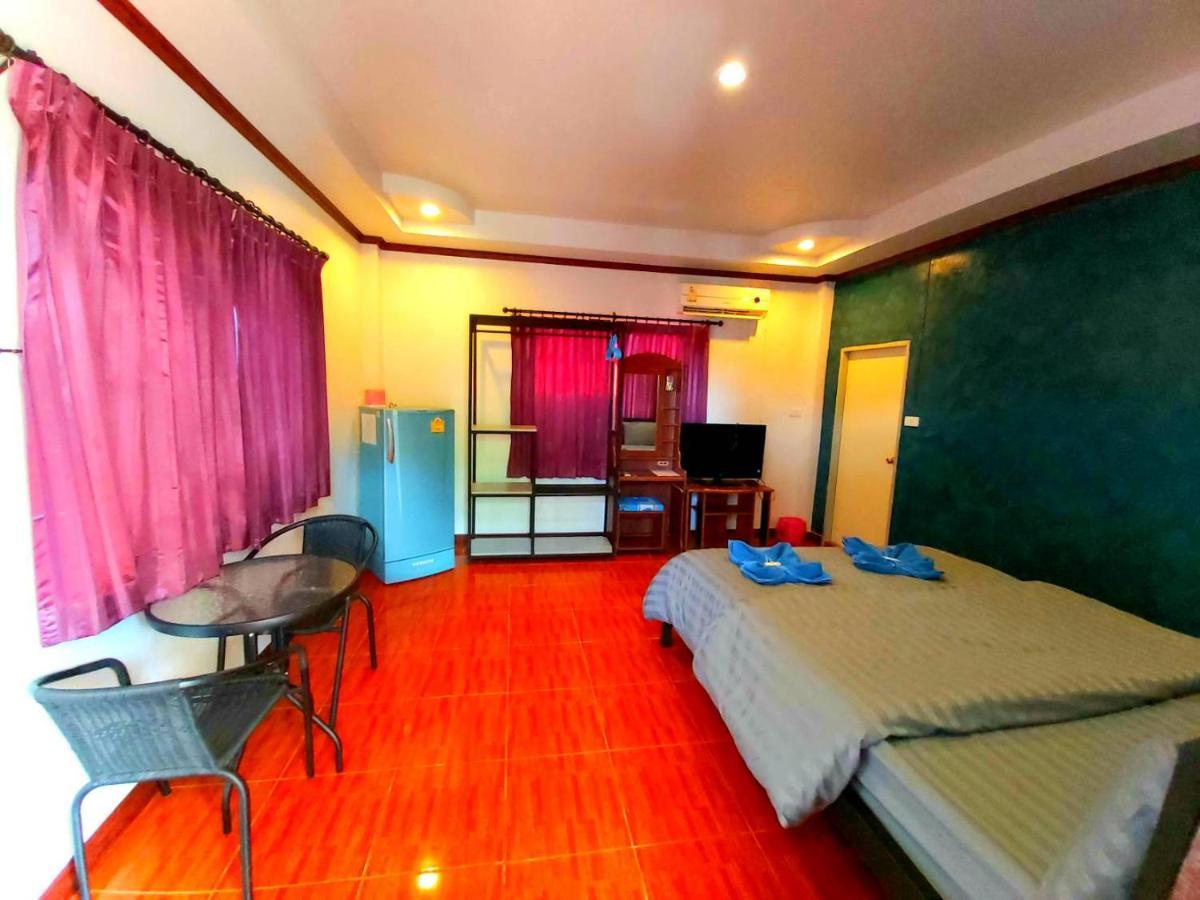 Wilailak Bungalow @ Koh Srichang Szicsang-sziget Kültér fotó