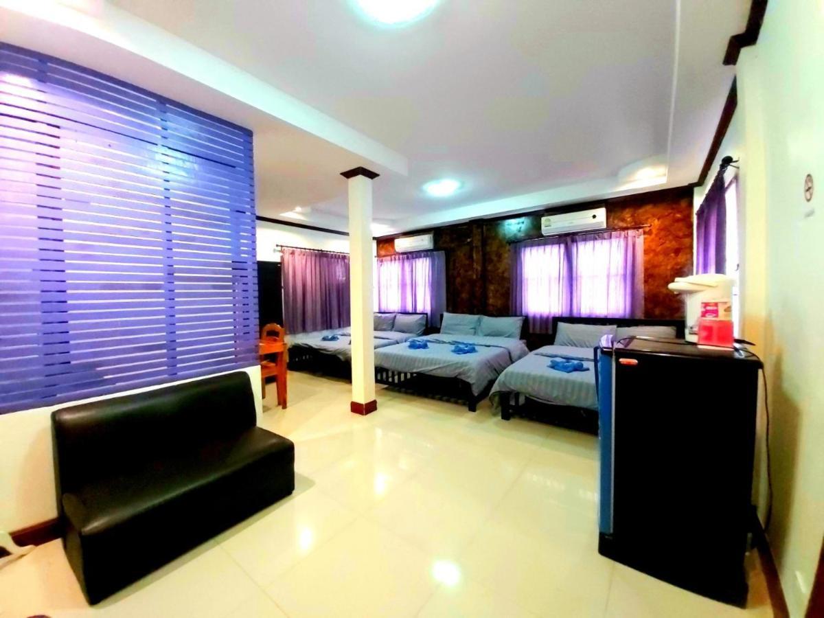 Wilailak Bungalow @ Koh Srichang Szicsang-sziget Kültér fotó
