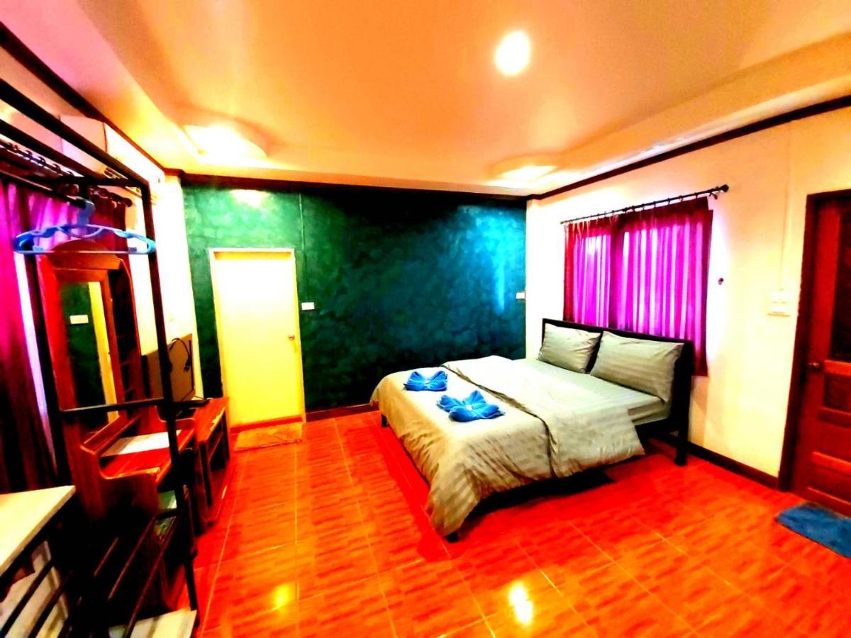 Wilailak Bungalow @ Koh Srichang Szicsang-sziget Kültér fotó