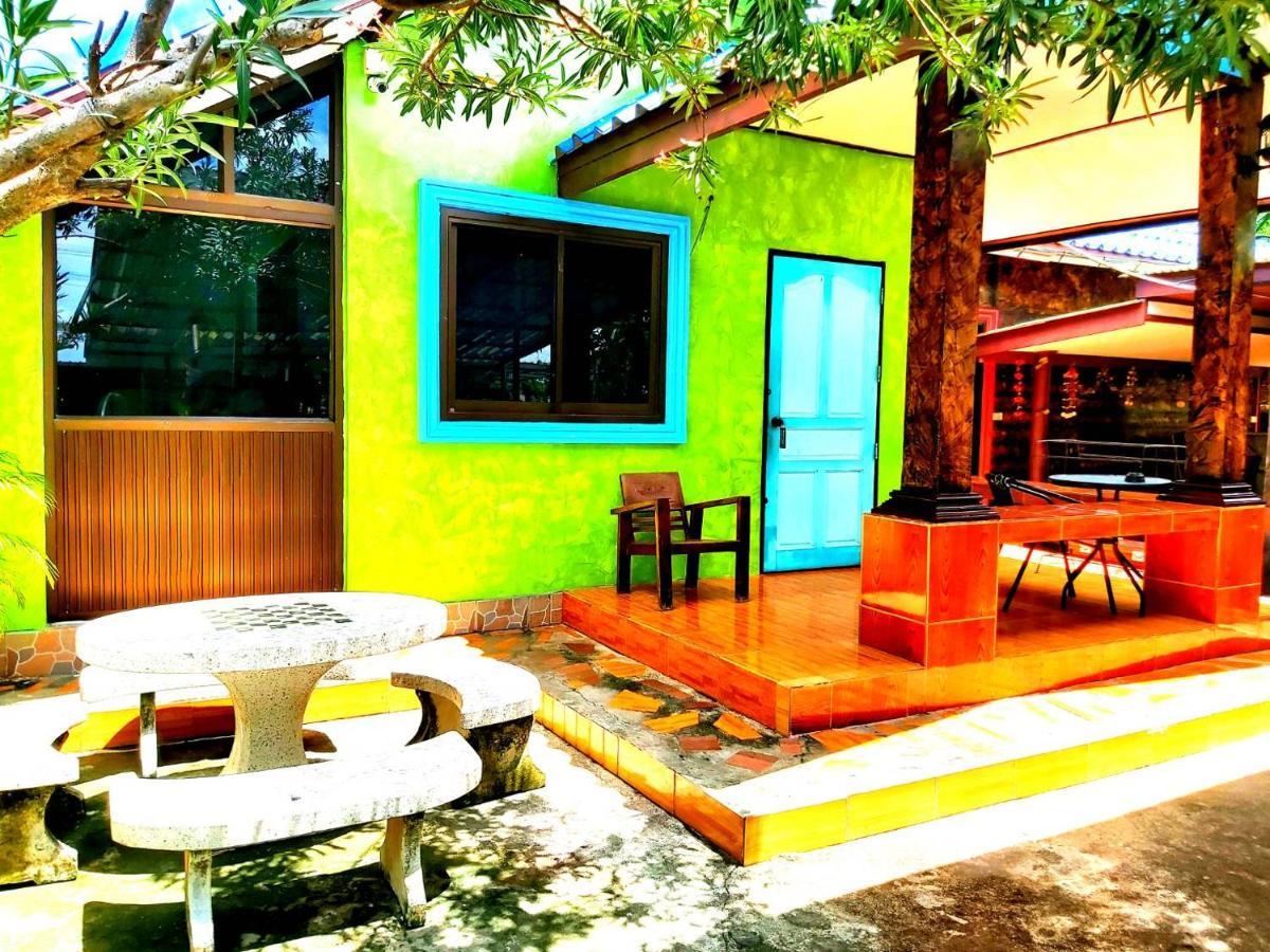 Wilailak Bungalow @ Koh Srichang Szicsang-sziget Kültér fotó